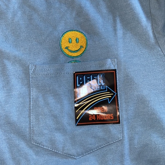 🆕 BEACH BROS Men’s Baby Blue Smiley Faces Tee Size Small - Picture 2 of 7